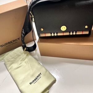 Burberry Black and Beige Leather Shoulder Bag
